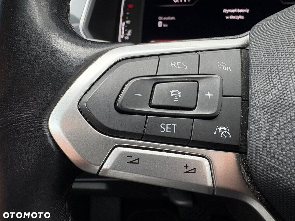 Volkswagen Tiguan - 25