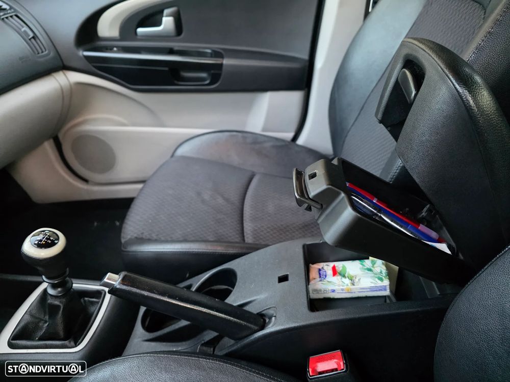 Kia Ceed SW 1.6 CRDi TX - 28