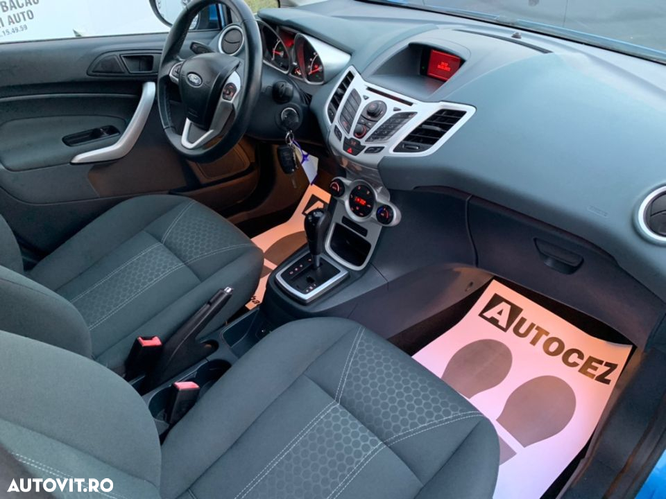 Ford Fiesta 1.4 Autom. Champions Edition - 19