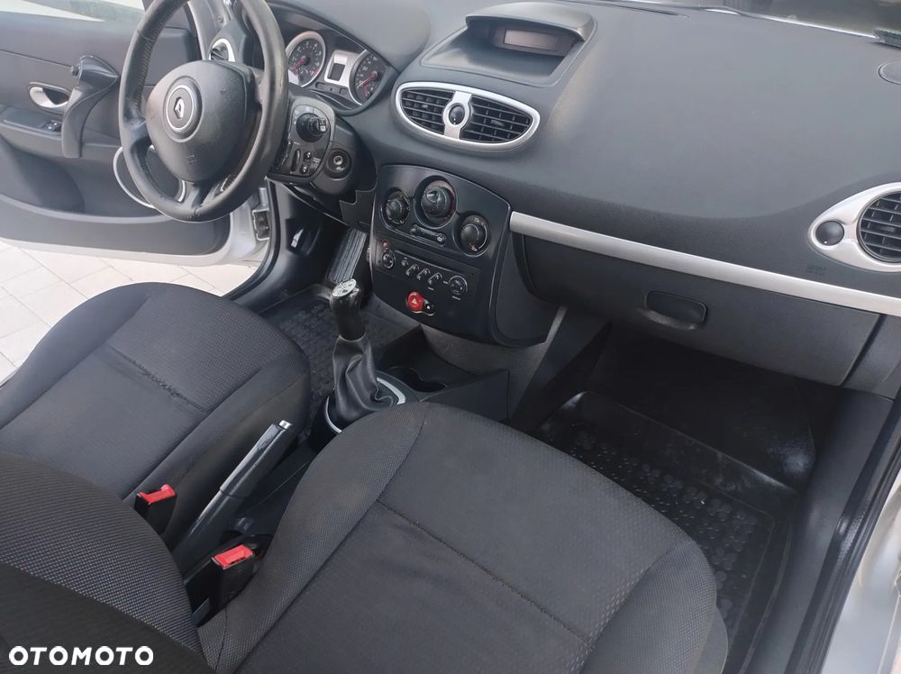 Renault Clio TCe 100 Dynamique - 10