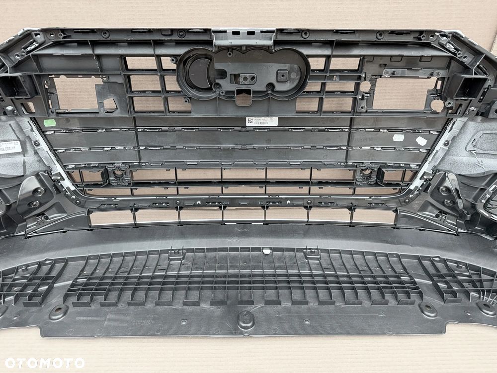 Zderzak przedni Audi A6 C8 4K0 - BDB przód Basis 6x PDC - 18