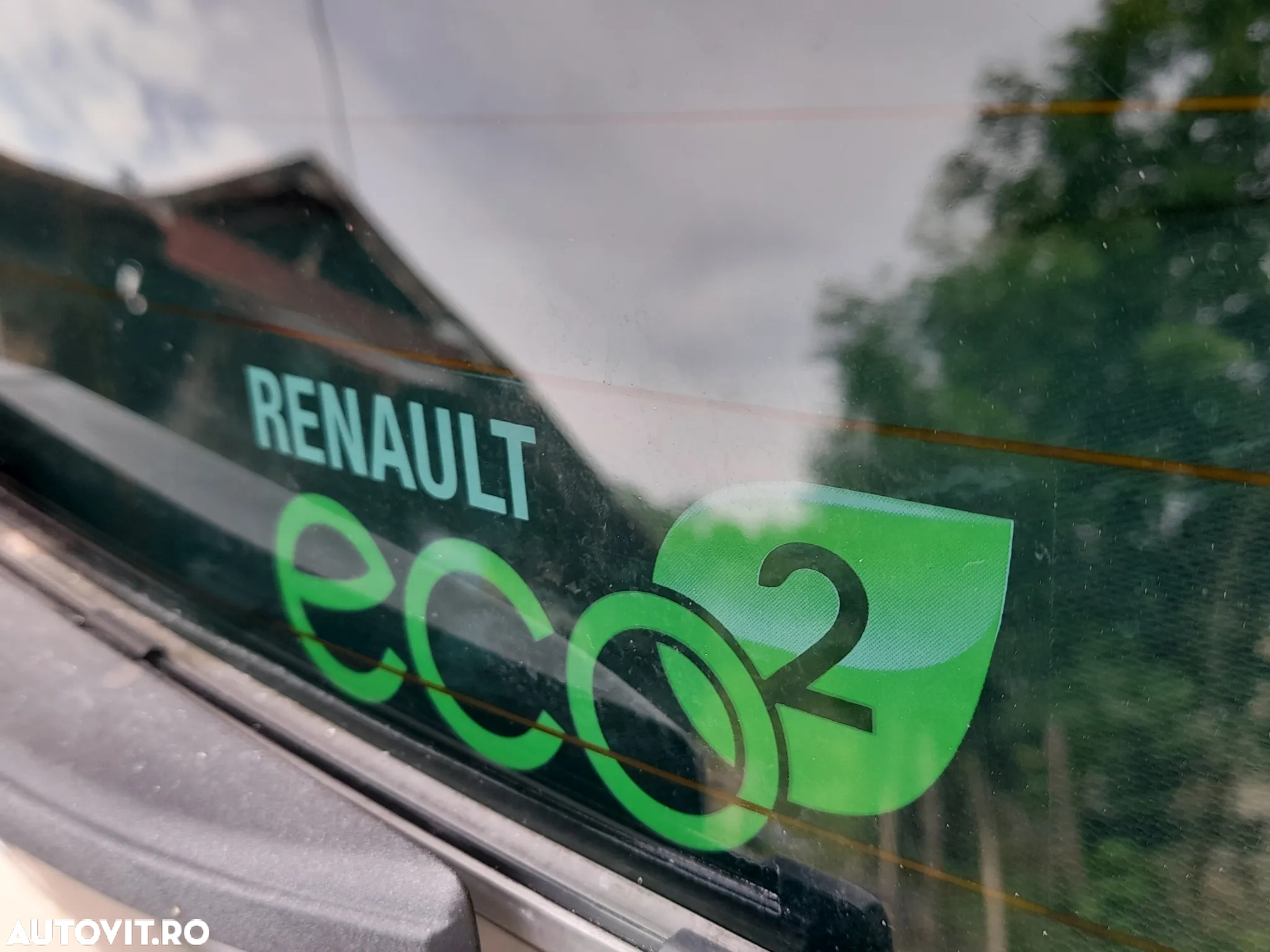 Renault Clio (Energy) dCi 90 Start & Stop INTENS - 32