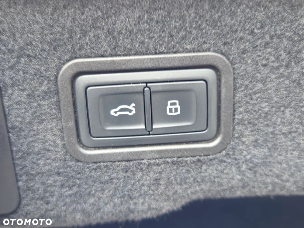 Audi A8 L 55 TFSI mHEV Quattro Tiptr - 16