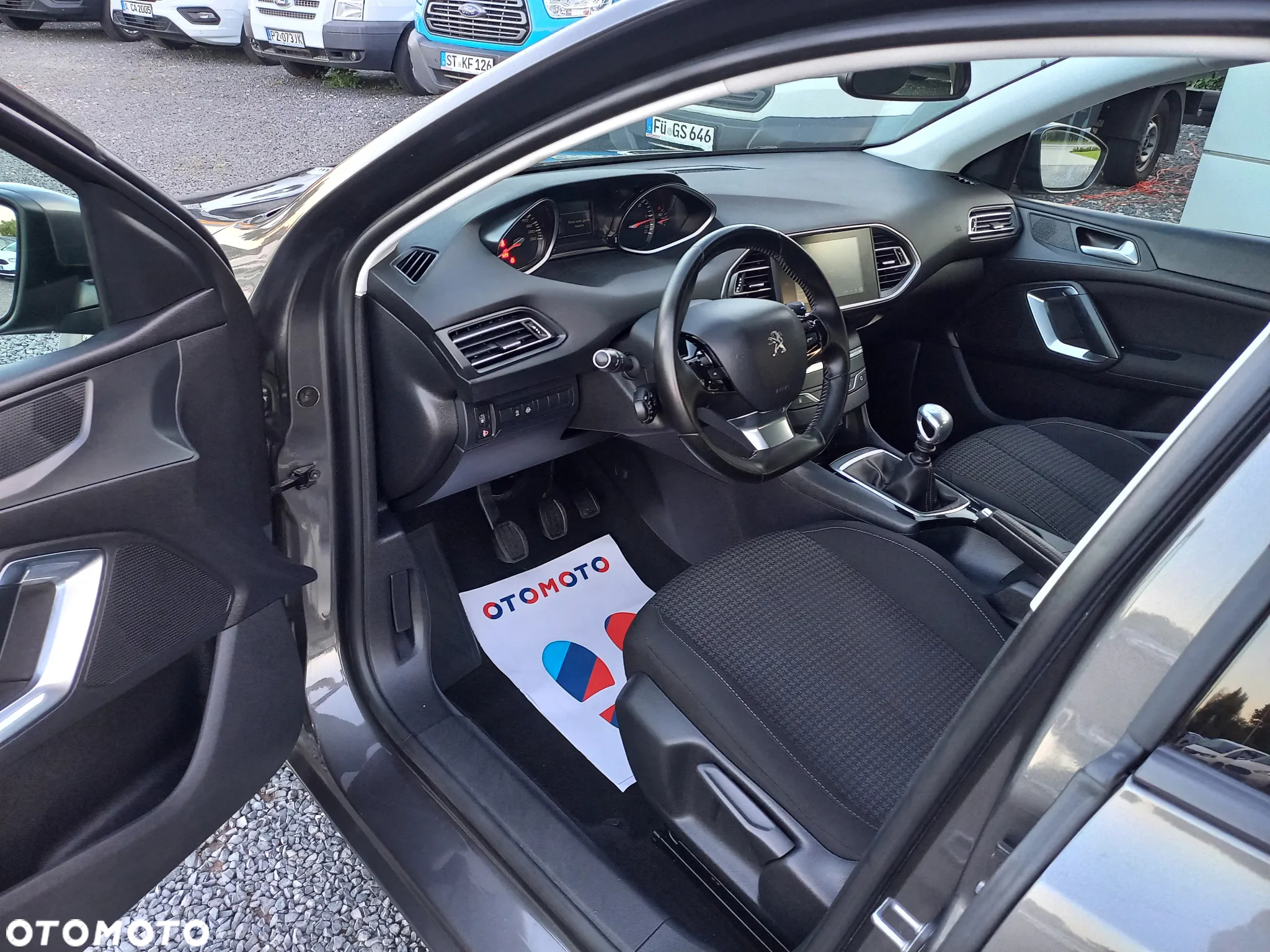 Peugeot 308 - 13