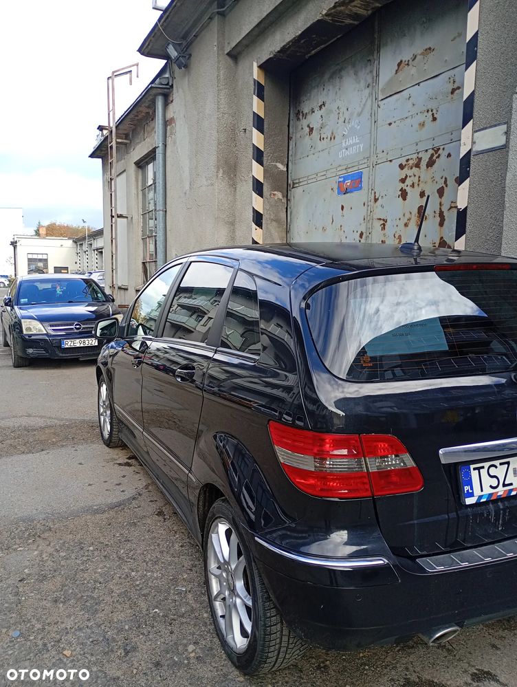 Mercedes-Benz Klasa B 200 CDI - 2