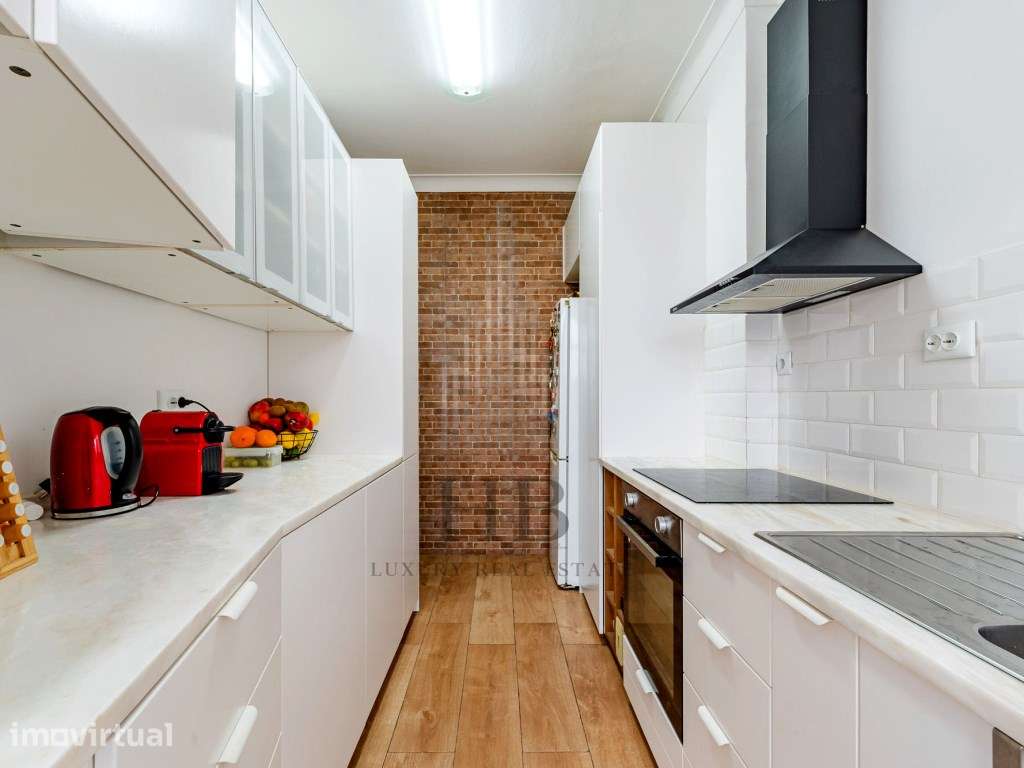 Apartamento T3 central em Algés | Oeiras - Grande imagem: 2/26