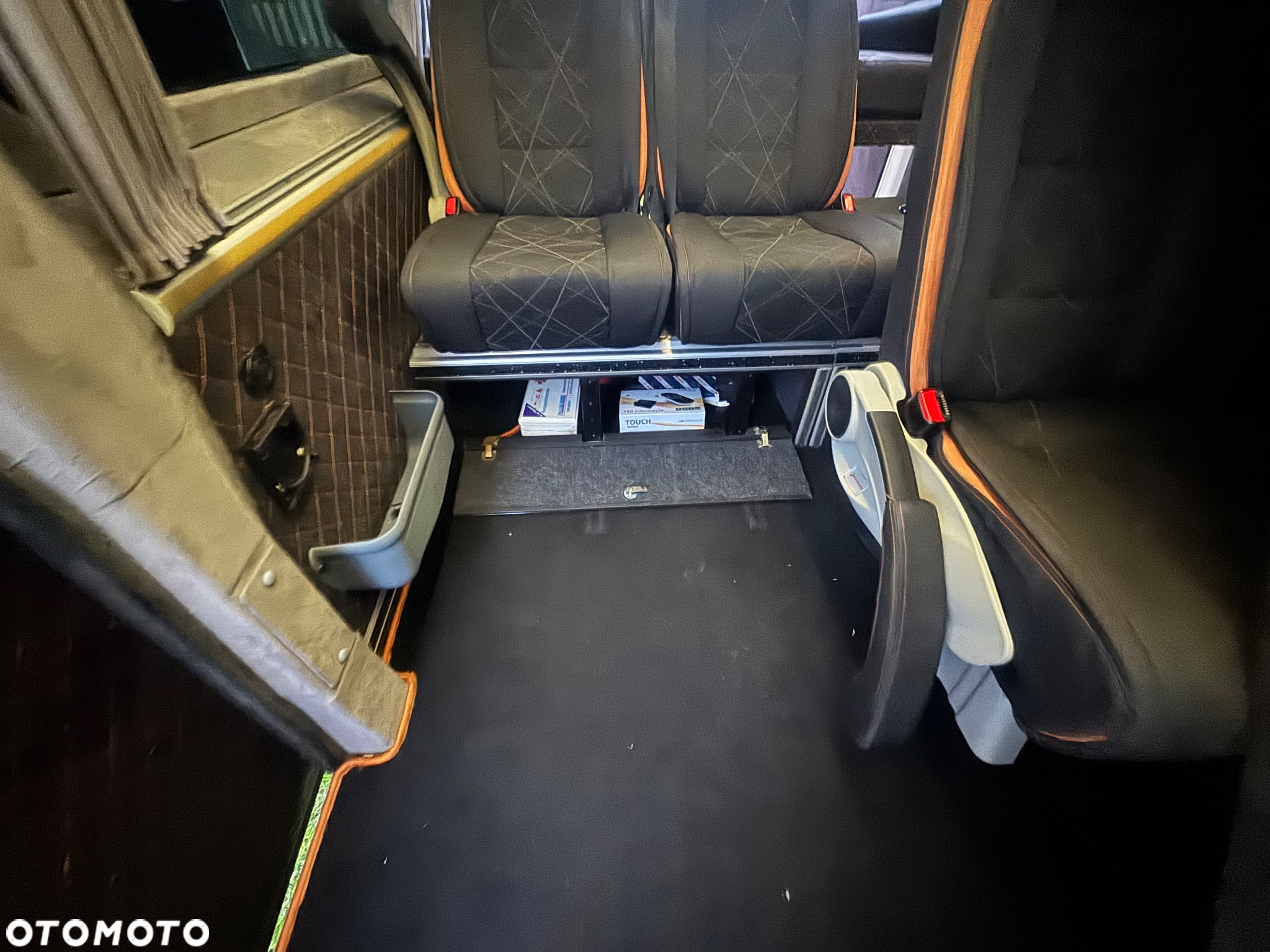 Ford Transit FT 350L Trend - 20