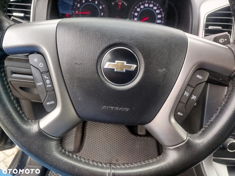 Chevrolet Captiva 3.0 4WD LTZ - 17