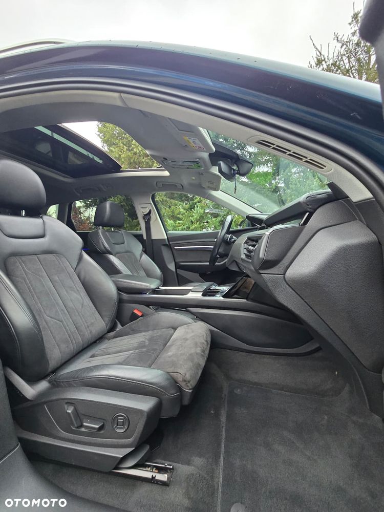 Audi e-tron 50 Quattro - 10