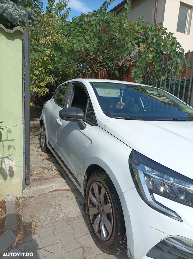 Renault Clio - 6