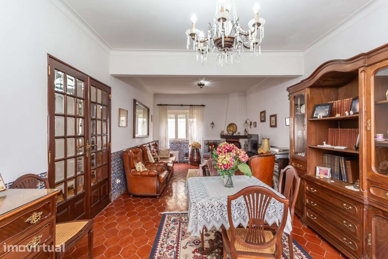 Maravilhosa Moradia com 5 Quartos em Localização Privilegiada - Grande imagem: 4/47
