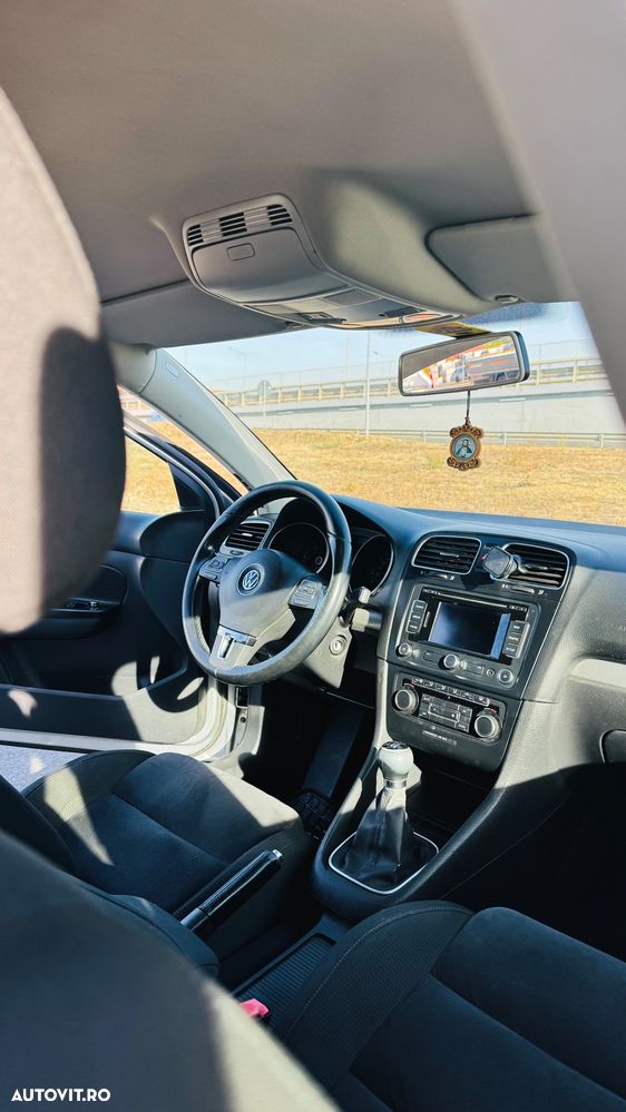 Volkswagen Golf - 4
