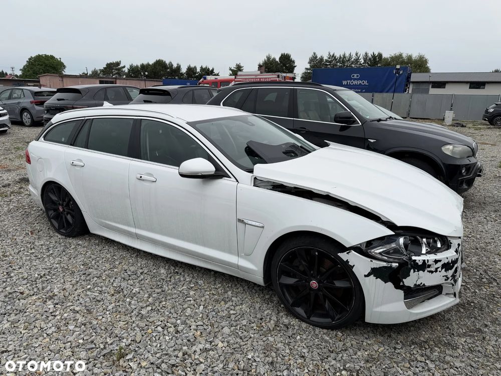 Jaguar XF 3.0 V6 S - 3