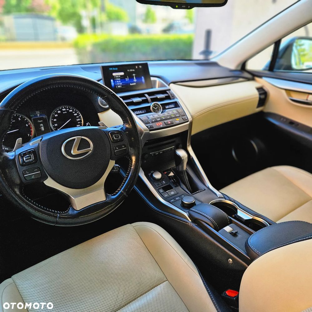 Lexus NX 200t AWD Luxury Line - 31