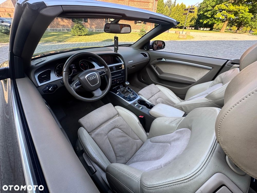 Audi A5 Cabrio - 29