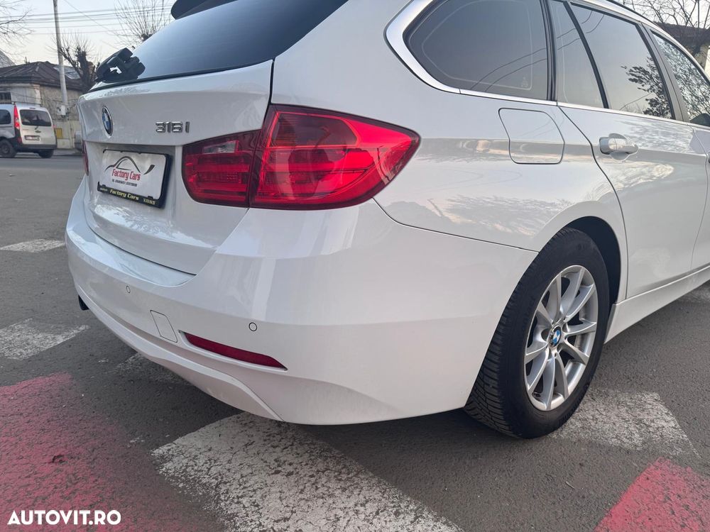 BMW Seria 3 316i Aut. - 11