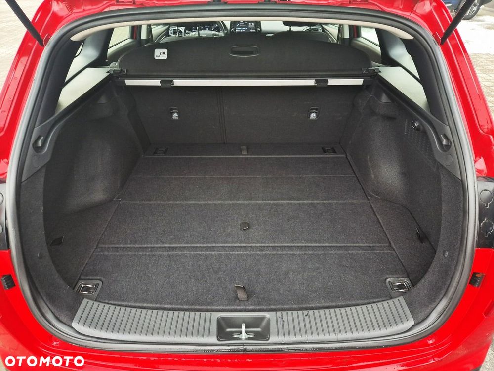 Hyundai i30 1.5 T-GDI 48V Modern - 37
