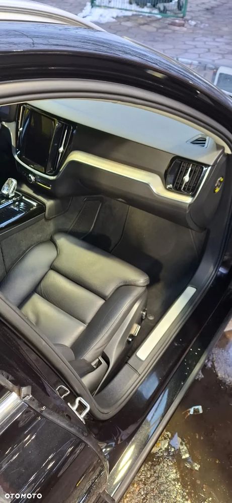 Volvo V60 T8 AWD Twin Engine Geartronic Inscription - 13