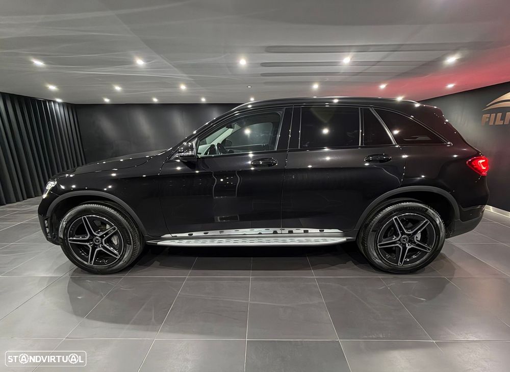 Mercedes-Benz GLC 300 de 4Matic 9G-TRONIC AMG Line — fotografia 4