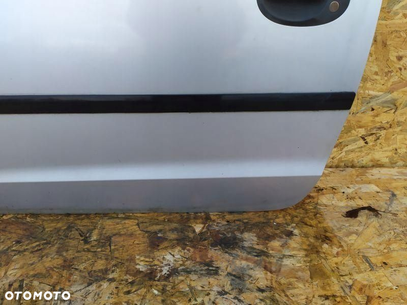 DRZWI LWEW KIEROWCY SREBRNE OPEL CORSA C 3D - 3