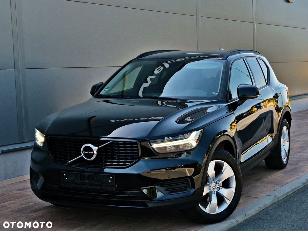 Volvo XC 40 D3 Momentum Pro - 2