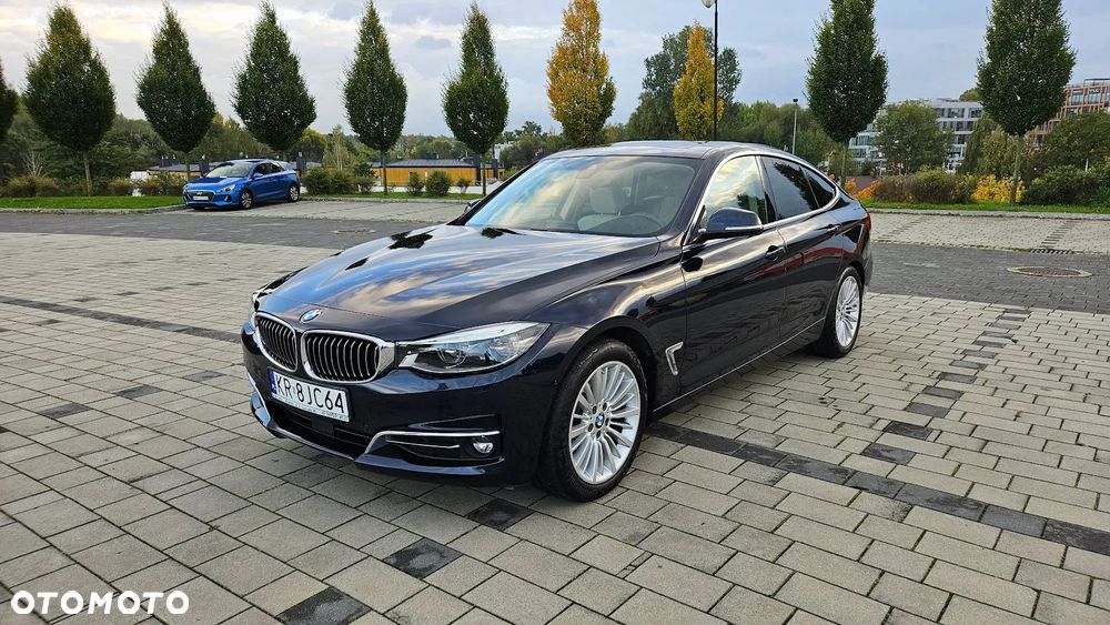 BMW Seria 3 320d Luxury Line - 9
