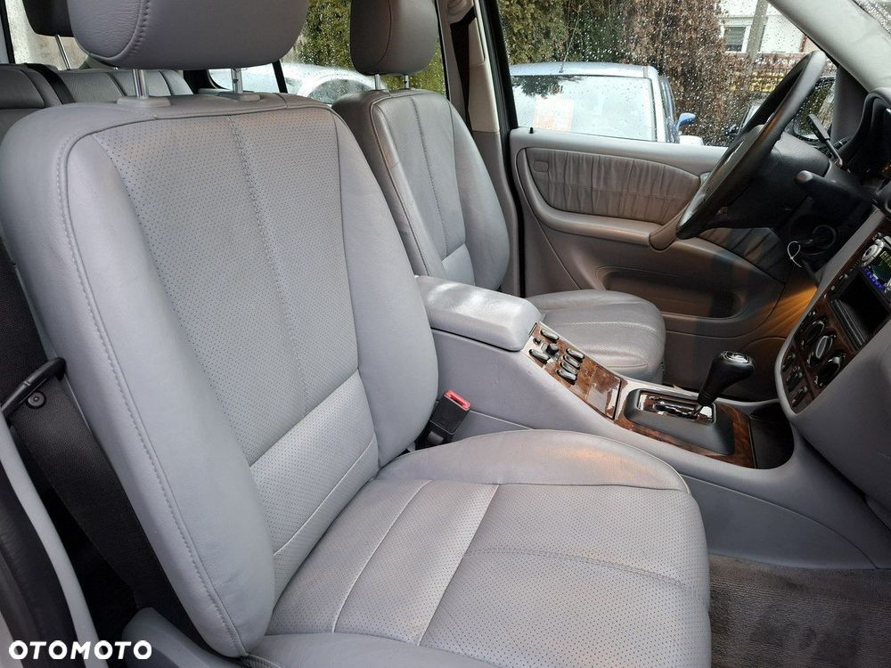 Mercedes-Benz ML 320 - 29
