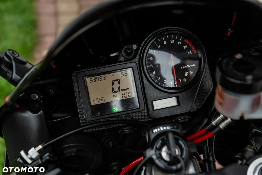 Honda CBR - 8