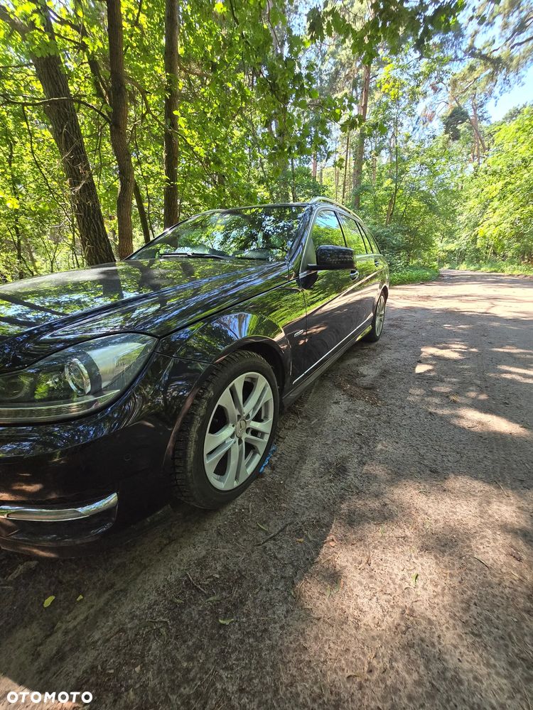 Mercedes-Benz Klasa C 220 CDI DPF Automatik BlueEFFICIENCY Avantgarde - 20