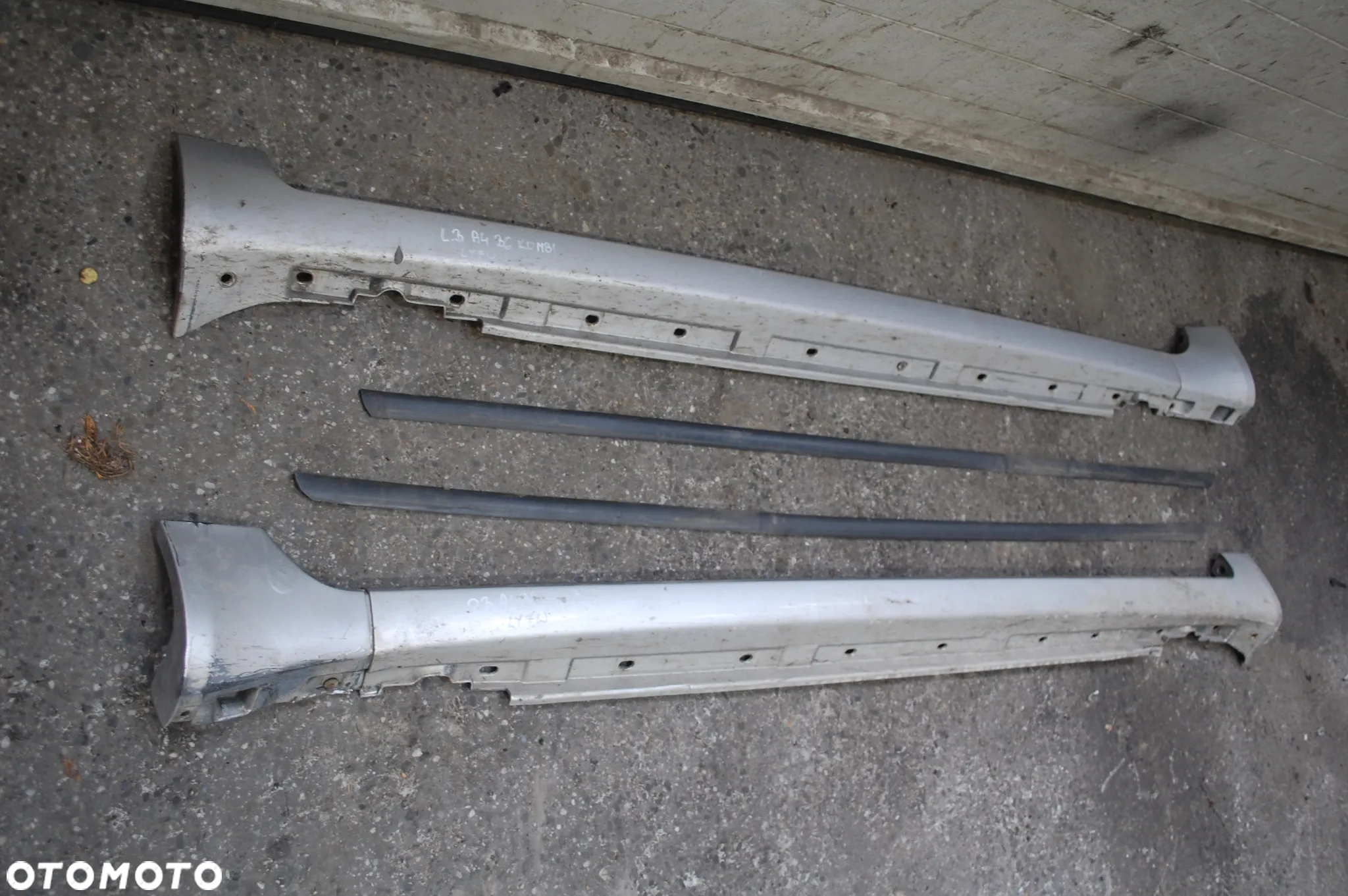 LISTWA PROGOWA PRAWA 8E0853860 AUDI A4 B7 LY7H/ LX7Z/ LY9B/ LY7W/ LZ3F - 16