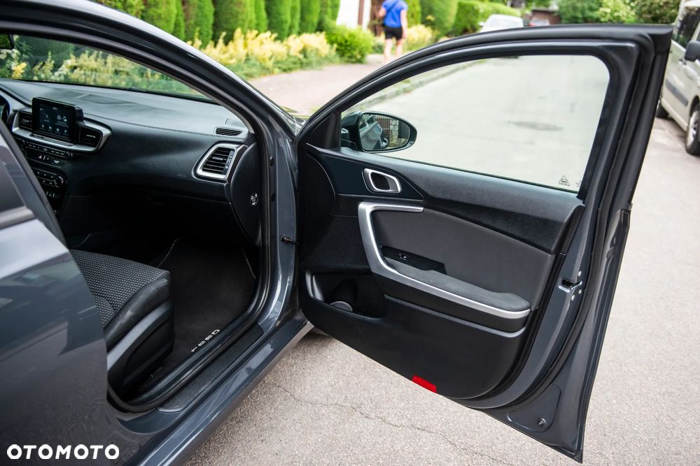 Kia Ceed 1.4 Business Line - 37