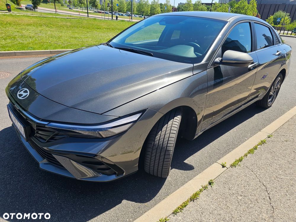 Hyundai Elantra 1.6 Smart - 10
