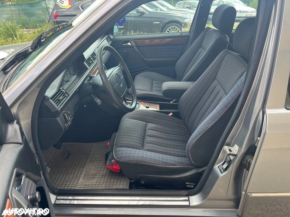 Mercedes-Benz E - 14