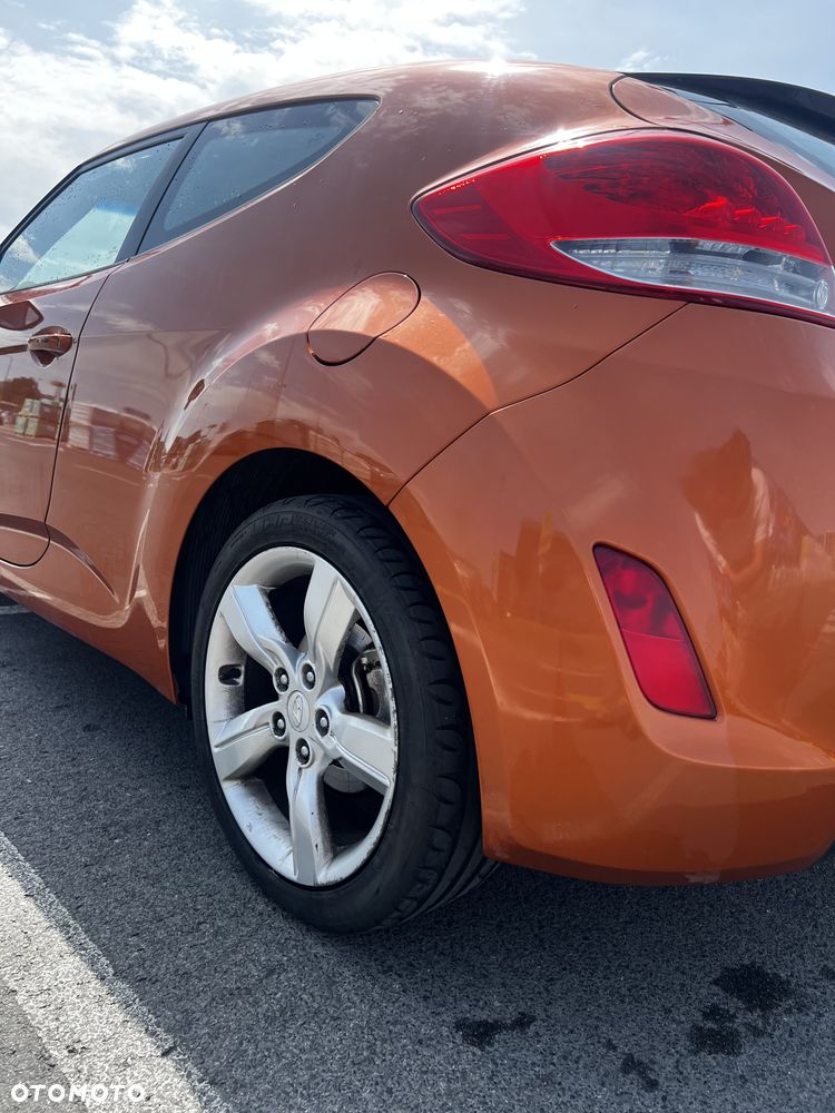 Hyundai Veloster 1.6 GDI Comfort - 15