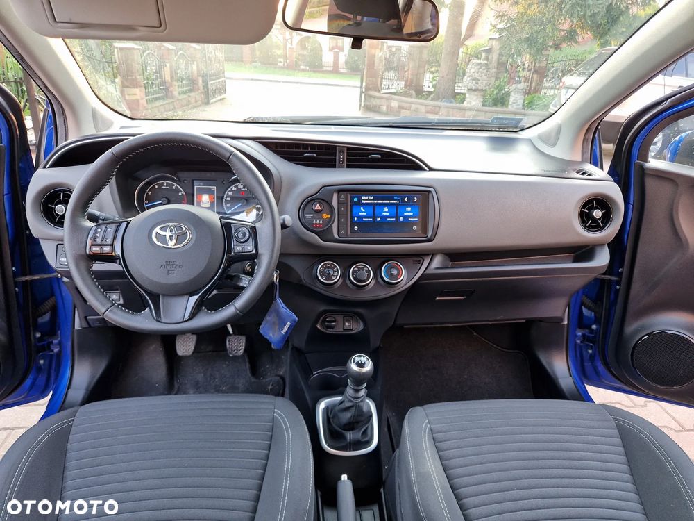 Toyota Yaris 1.5 Premium - 17