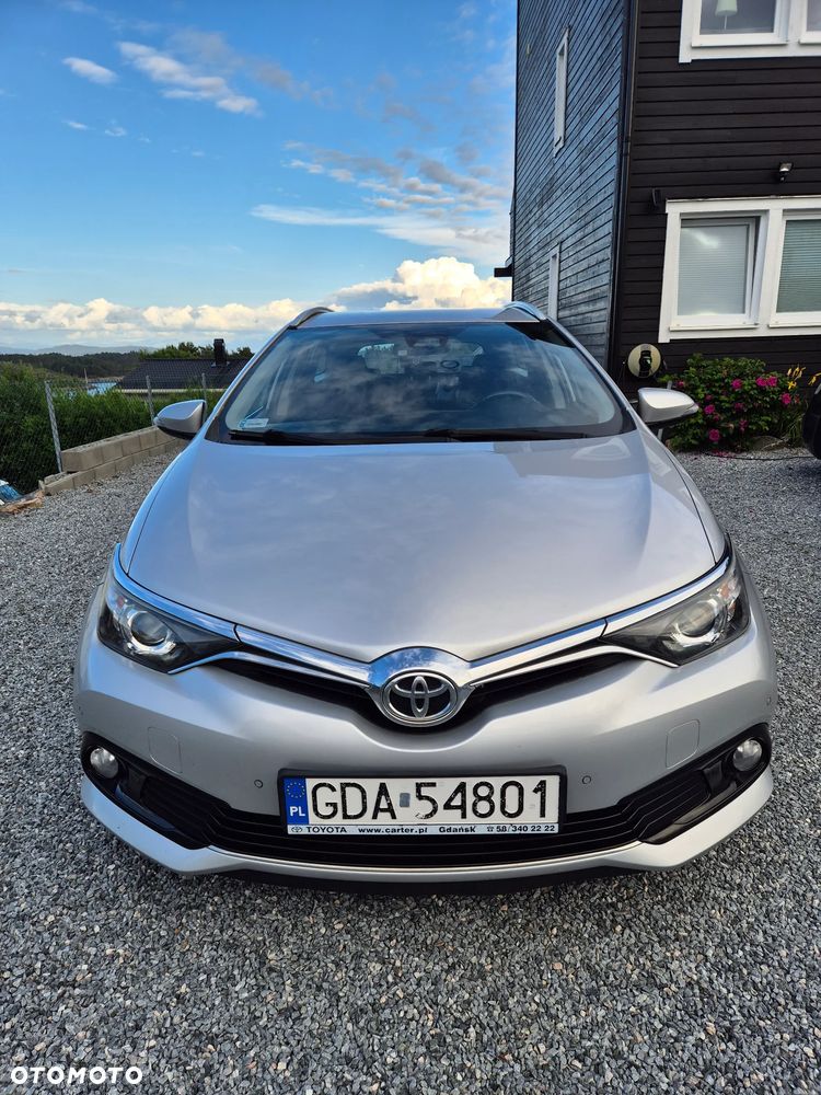 Toyota Auris 1.6 Premium - 2