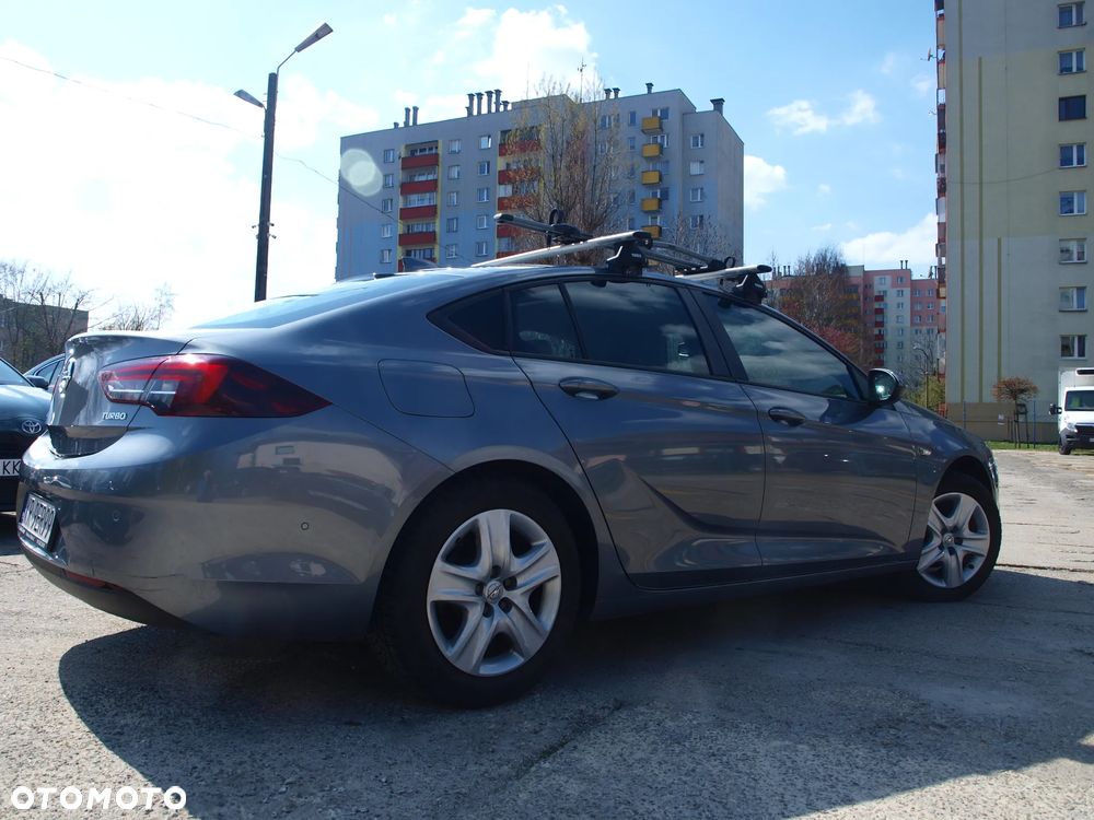 Opel Insignia - 1
