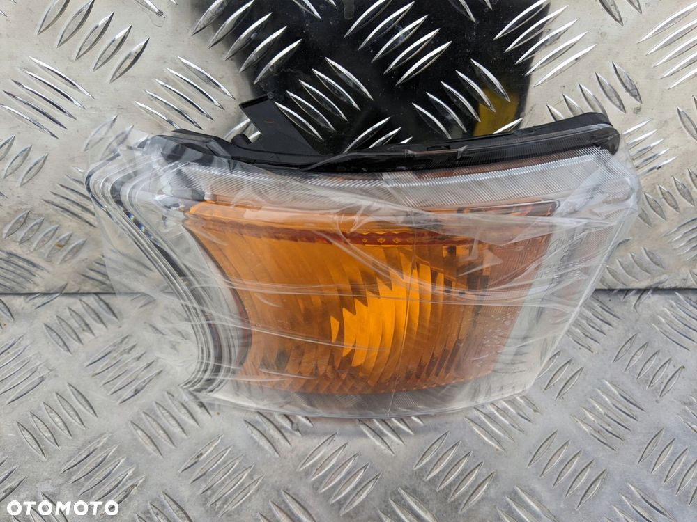 KIERUNKOWSKAZ KIERUNEK SCANIA R LAMPA XENON PRAWY 2370163 - 5