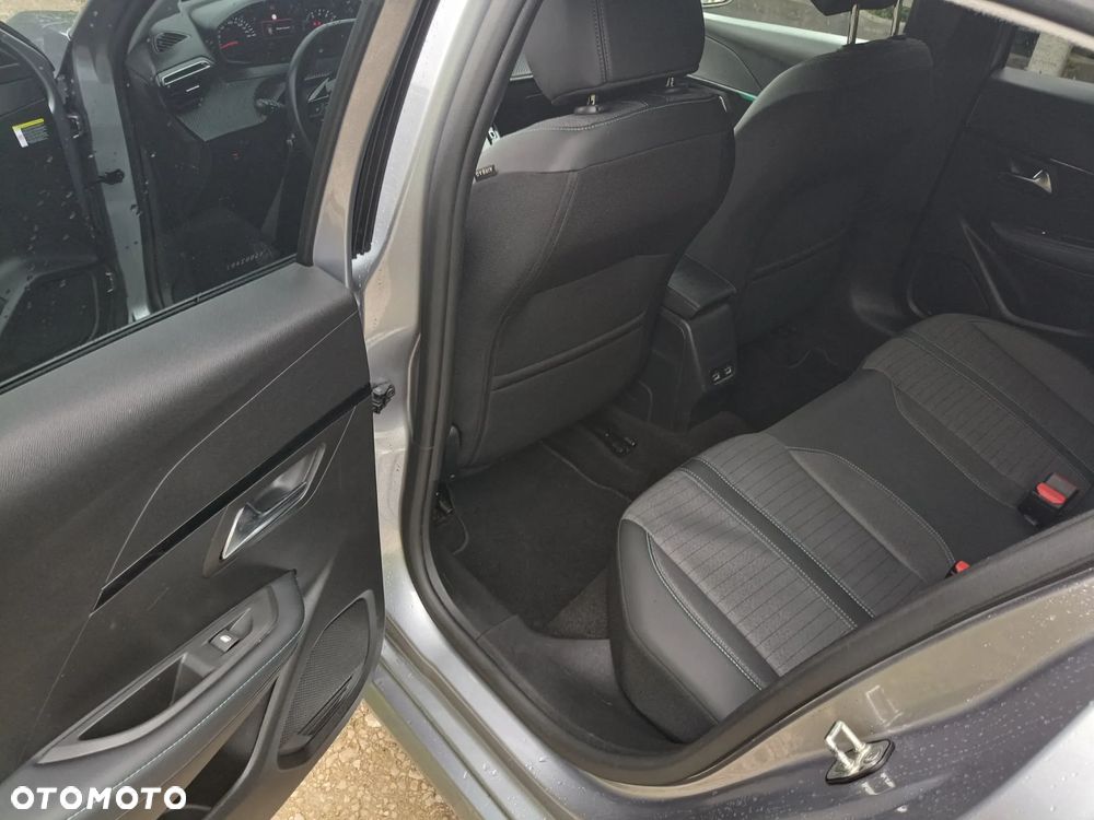 Peugeot 208 PureTech 75 Active Pack - 28