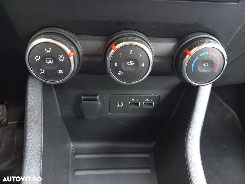 Renault Clio V Blue dCi 100 Evolution - 34