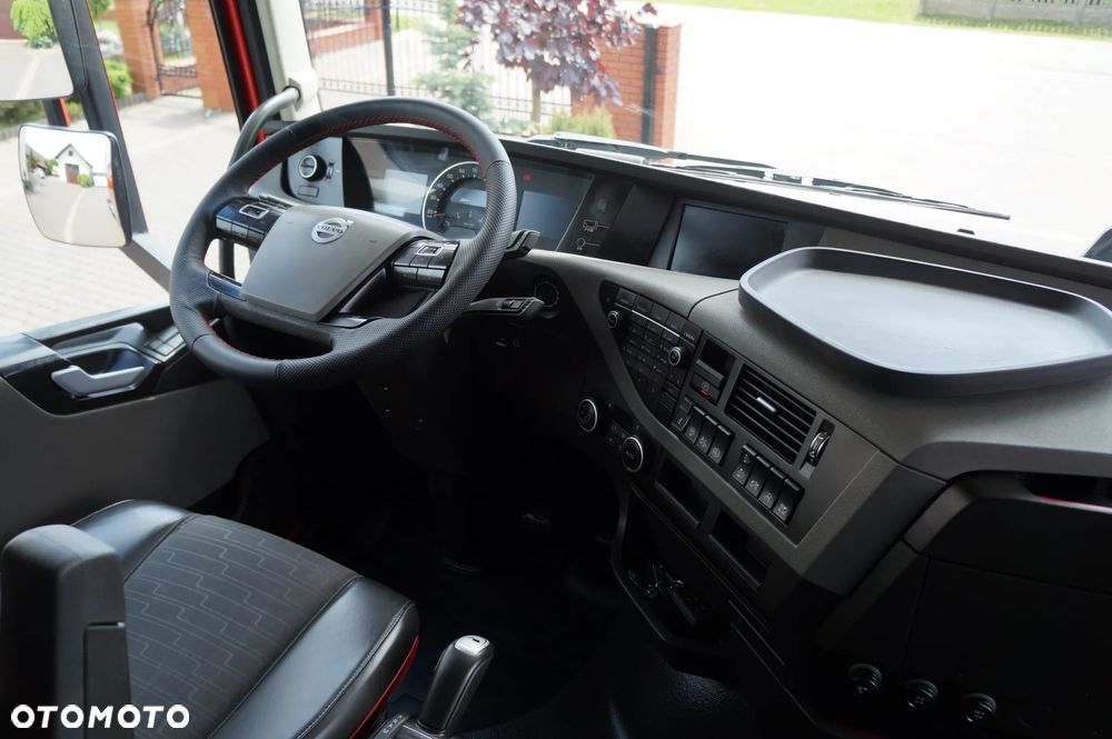 Volvo FH 4 EURO 6 GLOBETROTTER PRZEBIEG 161 TYS KM ZŁOTY KONTRAKT - 14