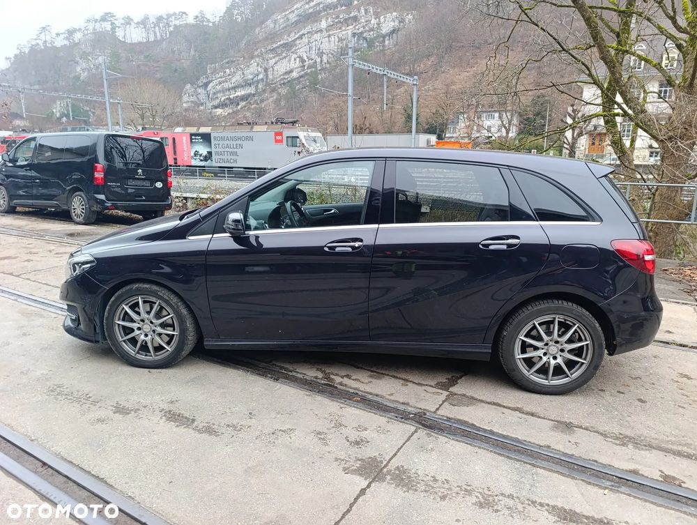 Mercedes-Benz Klasa B 250 4Matic 7G-DCT - 2