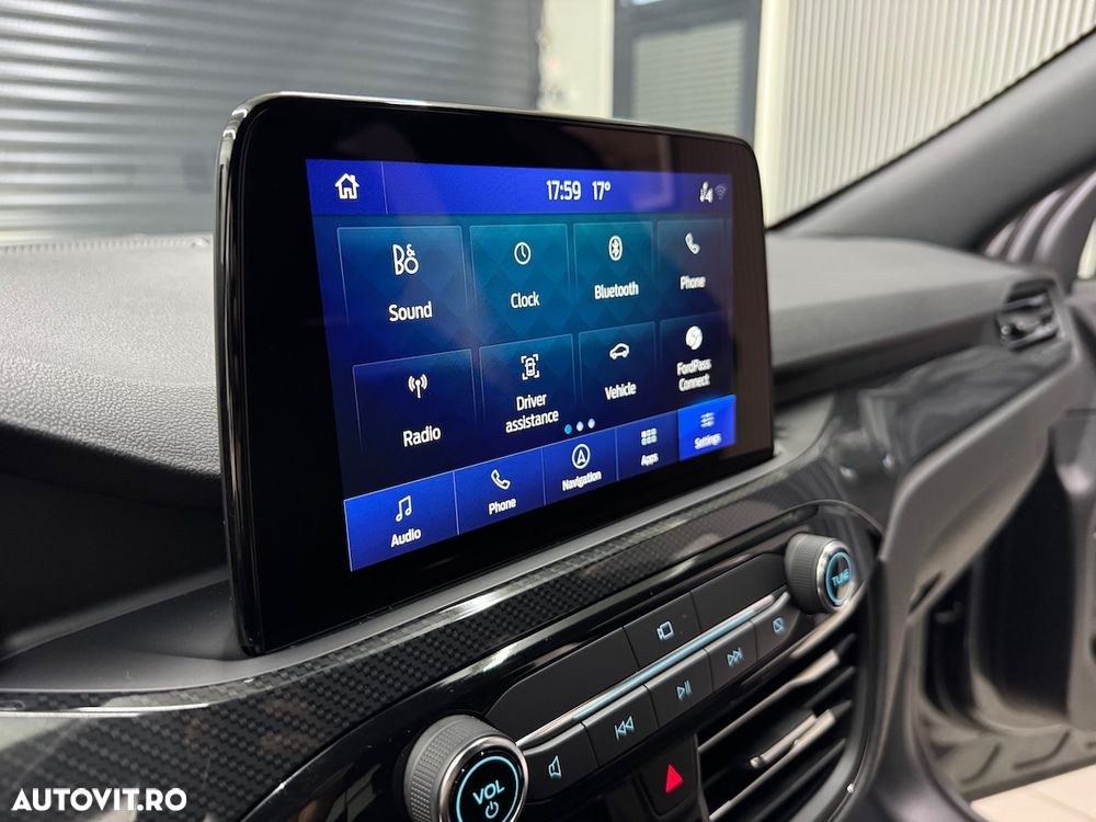 Ford Kuga 2.5 Duratec PHEV ST-LINE X - 31