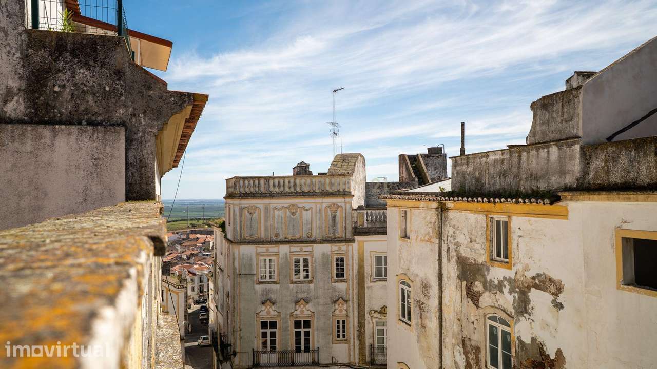 Prédio no centro de Elvas - Grande imagem: 2/35