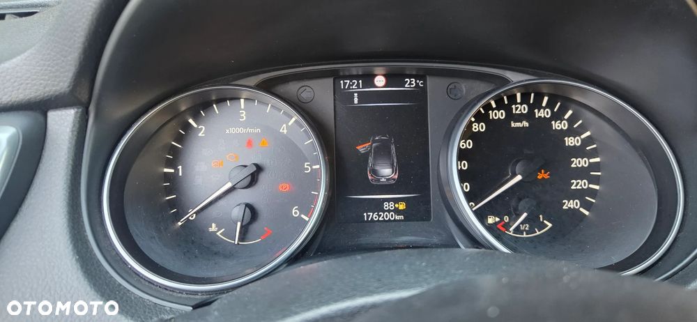 Nissan Qashqai 1.6 DCi 4x4 Acenta EU6 - 11