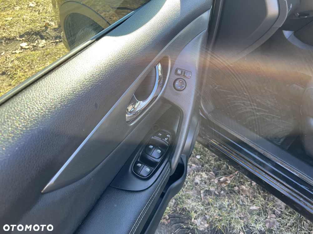 Nissan Qashqai - 21