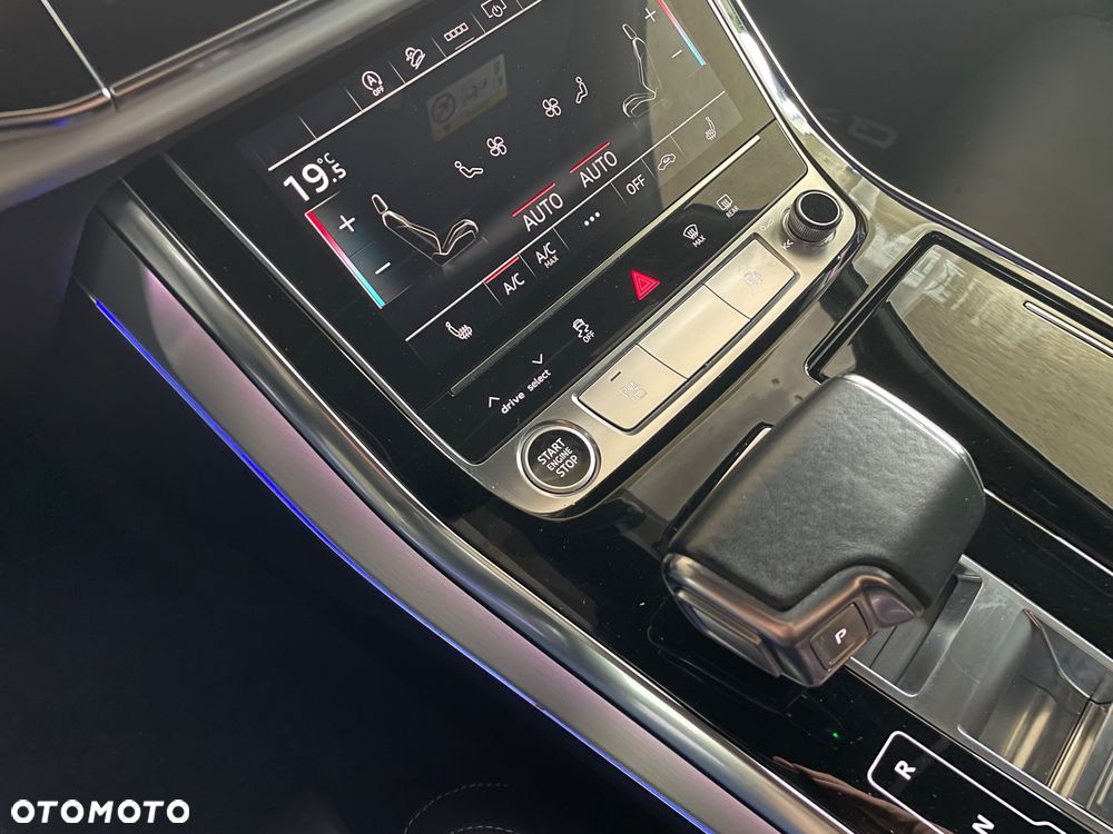 Audi Q7 55 TFSI mHEV Quattro S Line Tiptr - 38