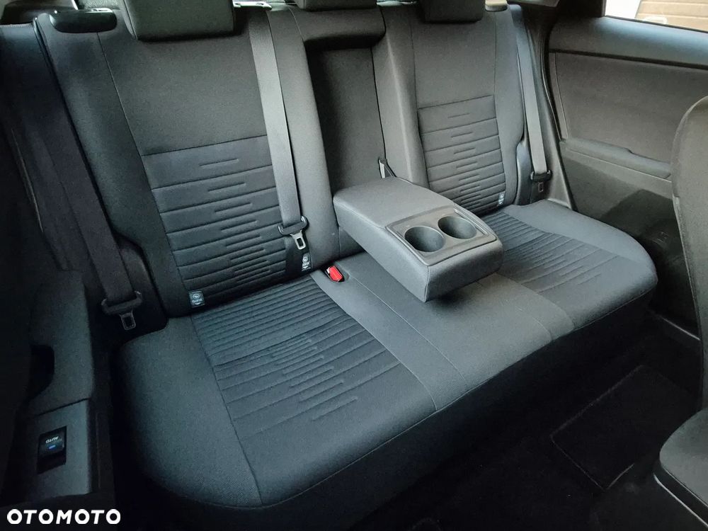 Toyota Auris - 33