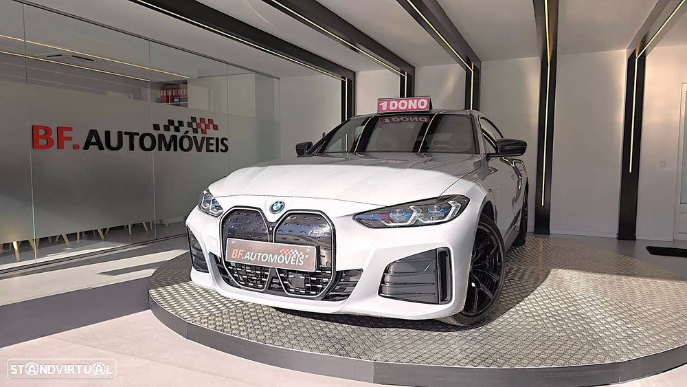 BMW i4 eDrive40 Pack Desportivo M - 1