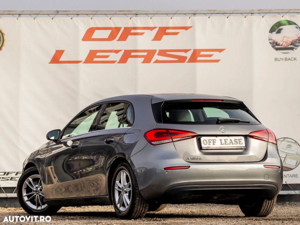 Mercedes-Benz A 180 d 7G-DCT - 3